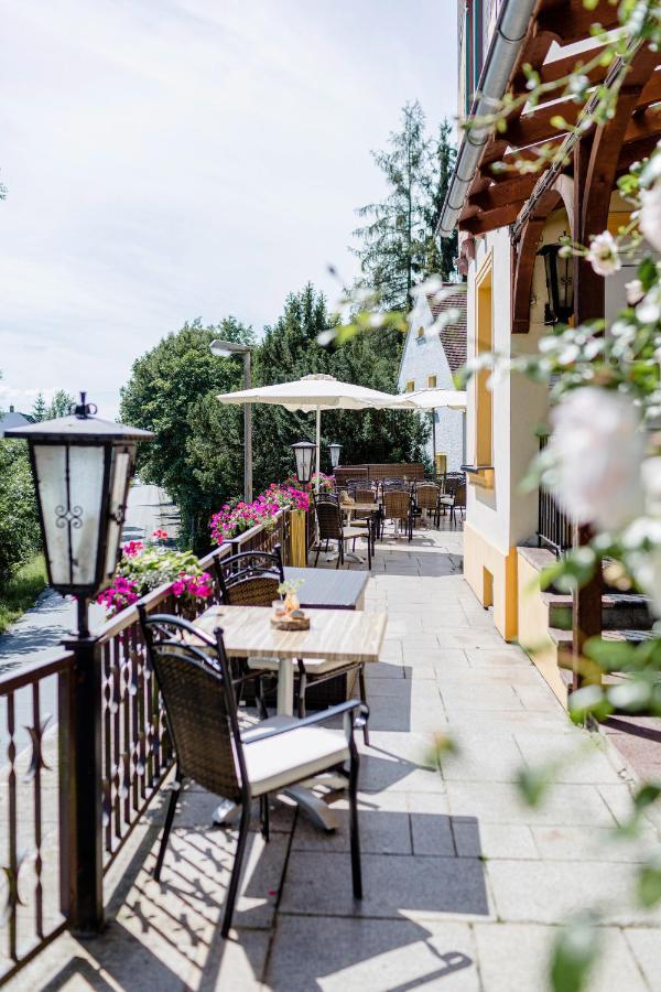 Hotel Restaurant Zwergschloesschen Gera Buitenkant foto