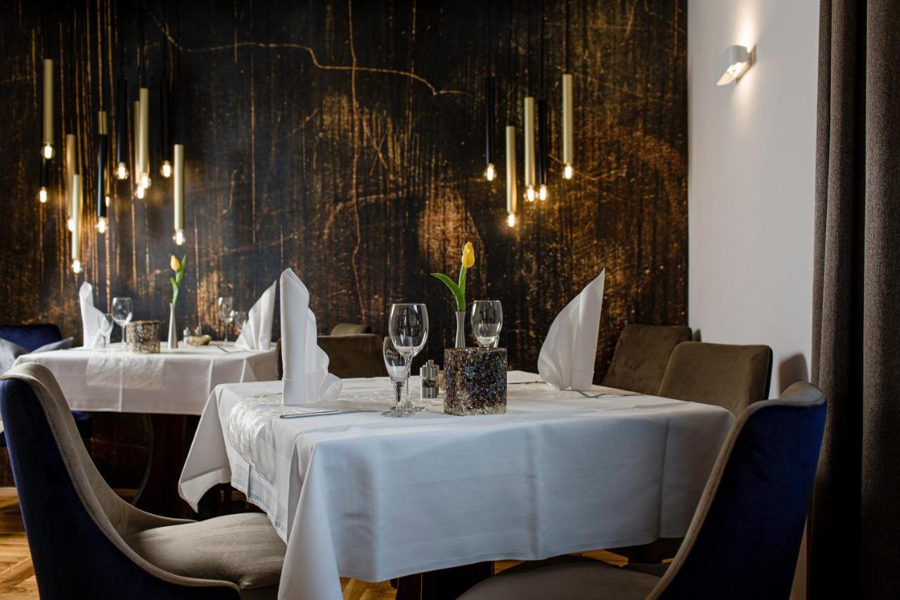 Hotel Restaurant Zwergschloesschen Gera Buitenkant foto