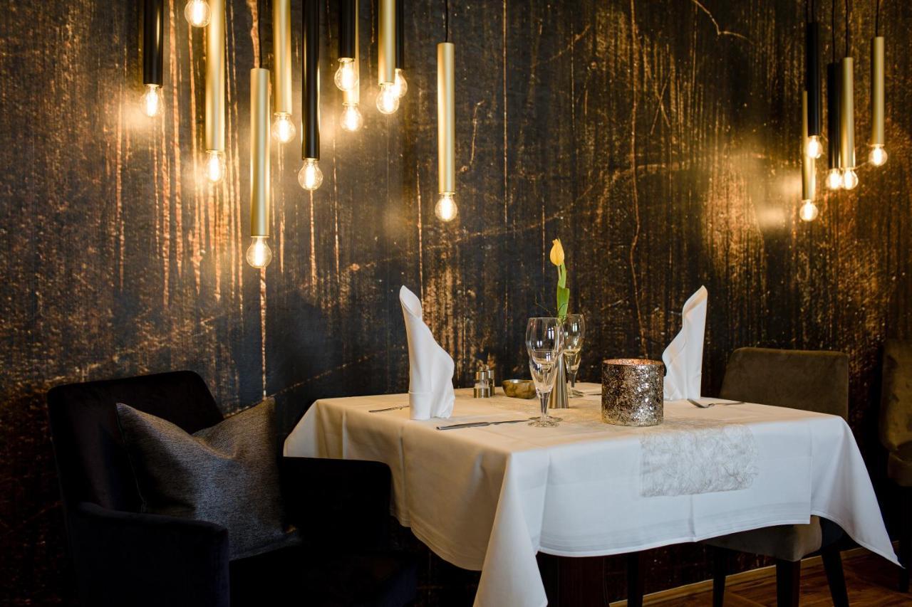 Hotel Restaurant Zwergschloesschen Gera Buitenkant foto